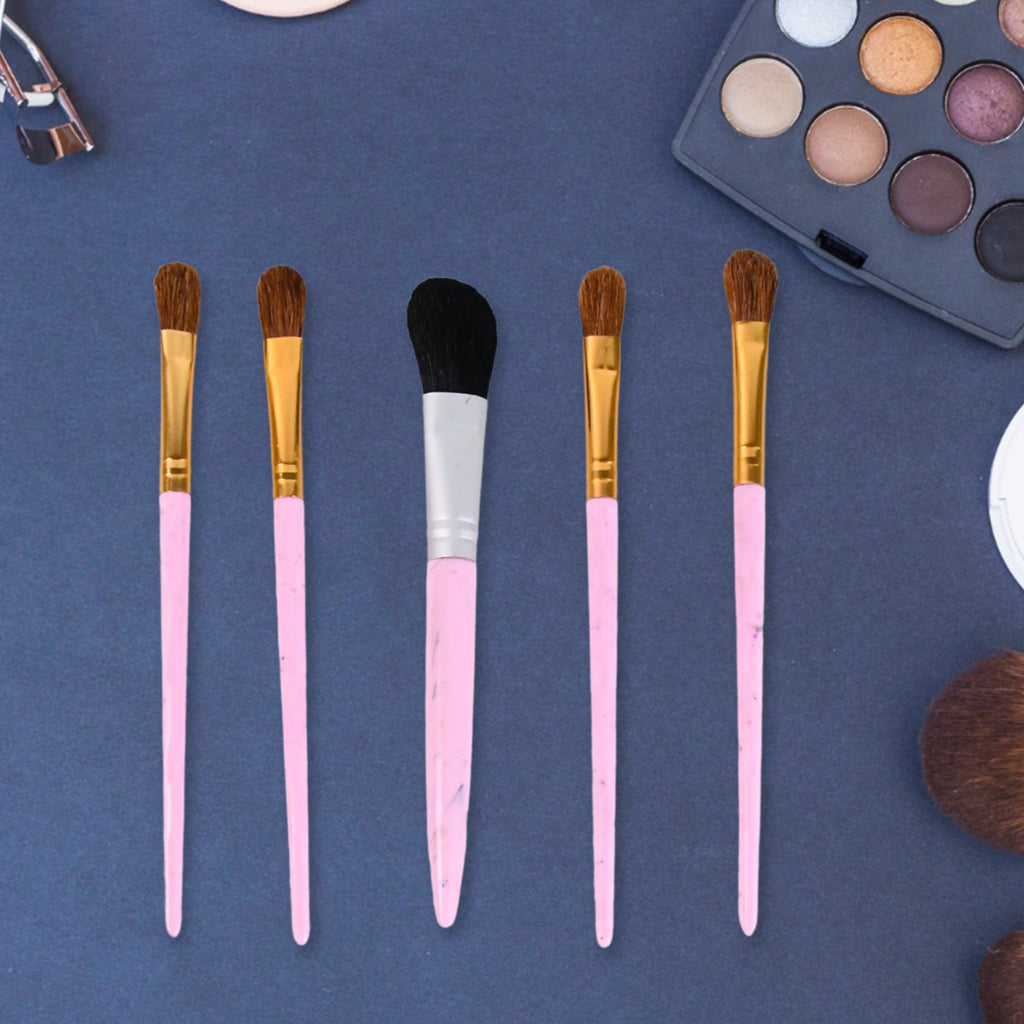 Fashionable mixed color handles of the 5-piece BeautyBare makeup brush kit