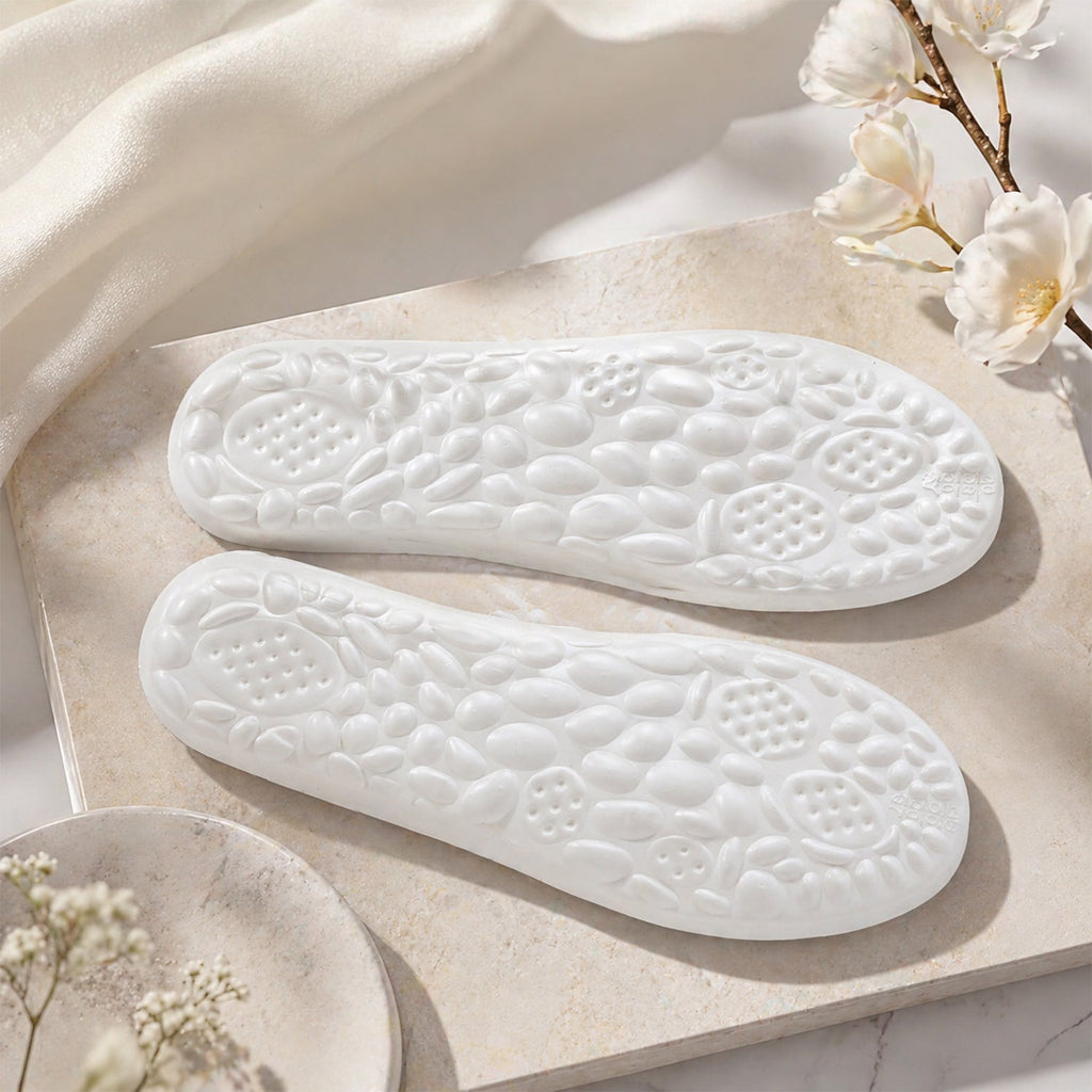 Comfortable breathable insoles for daily foot support