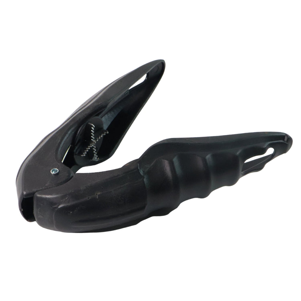 Seafood cracker tool cracking crab shell efficiently