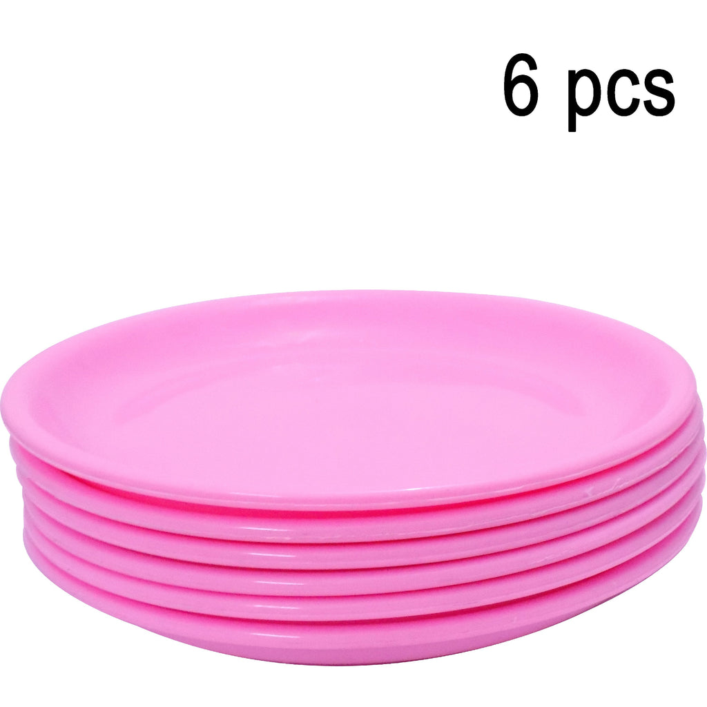 Stack of round mini soup plates showcasing their compact size.