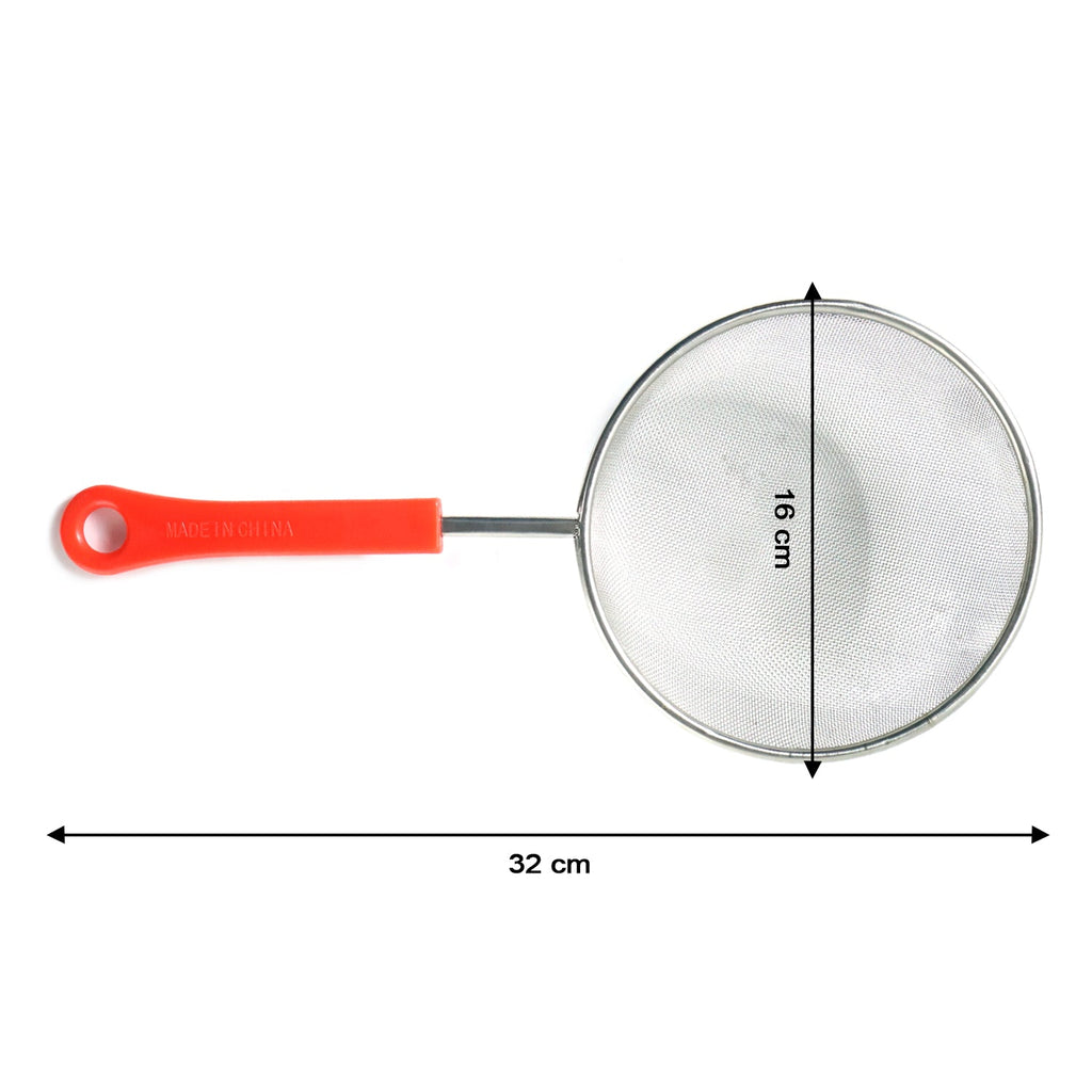 Medium size kitchen strainer showing fine mesh detail