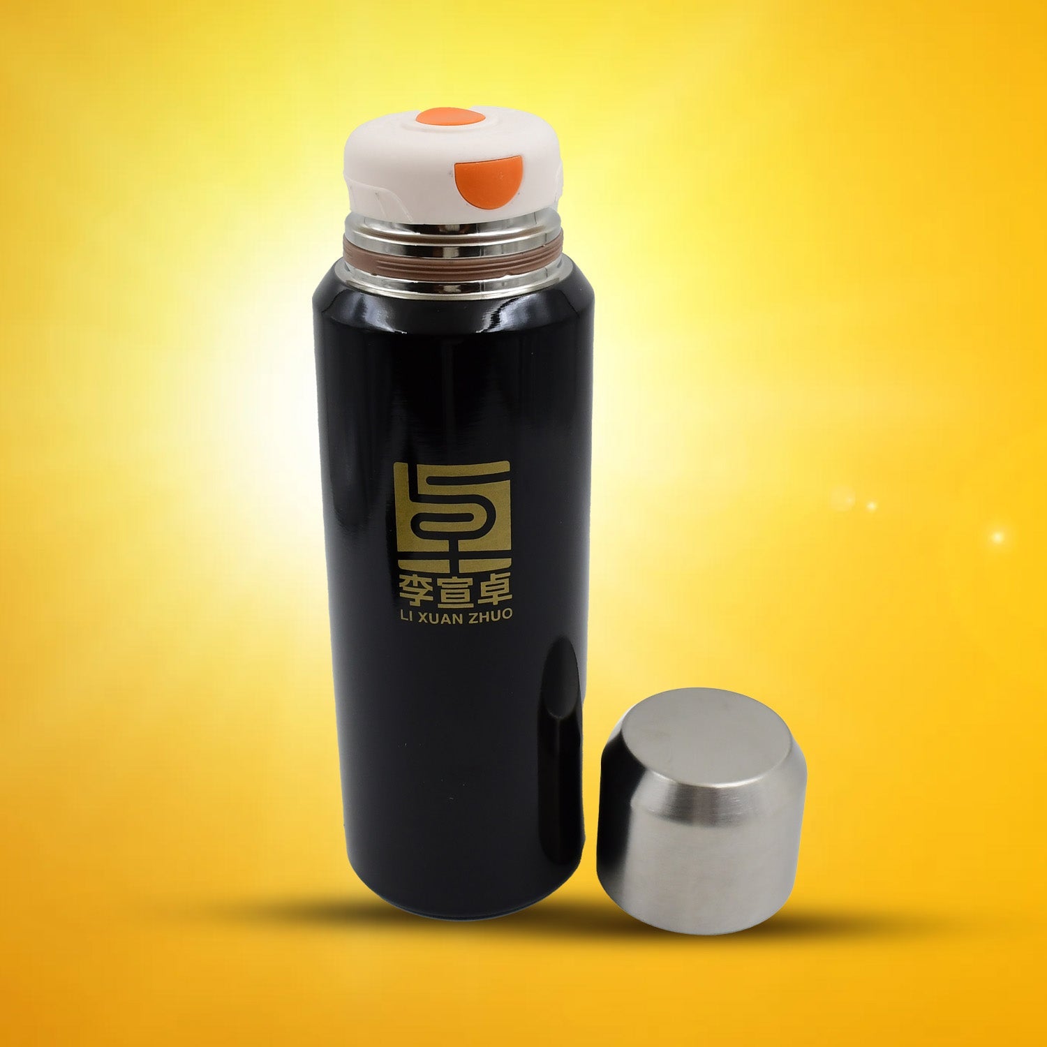 600ml insulated thermal bottle displayed on a clean surface.
