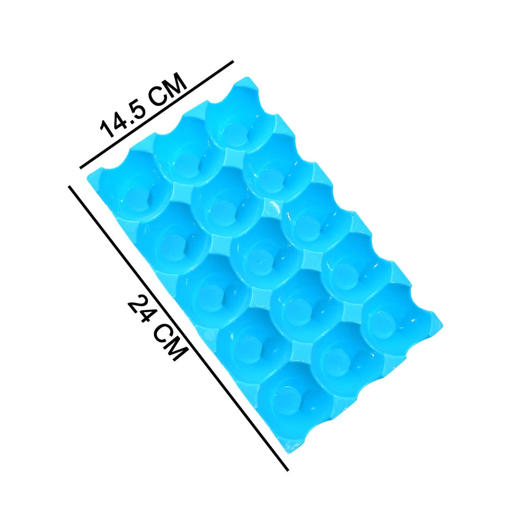 Another view of the durable 15 egg holder, emphasizing its practical design.