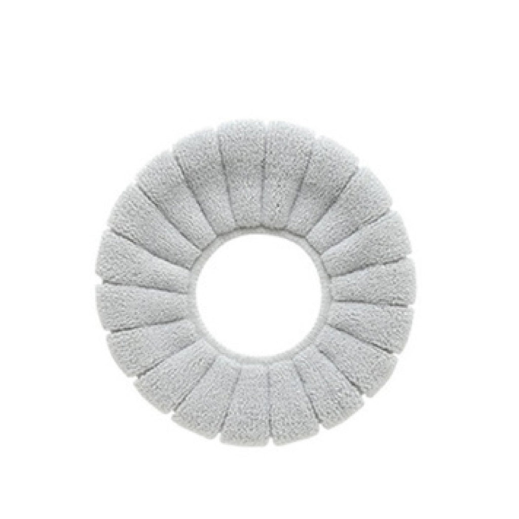 Emphasizing hygiene, this Toilet Seat Cover is easily washable for clean and comfortable daily use.