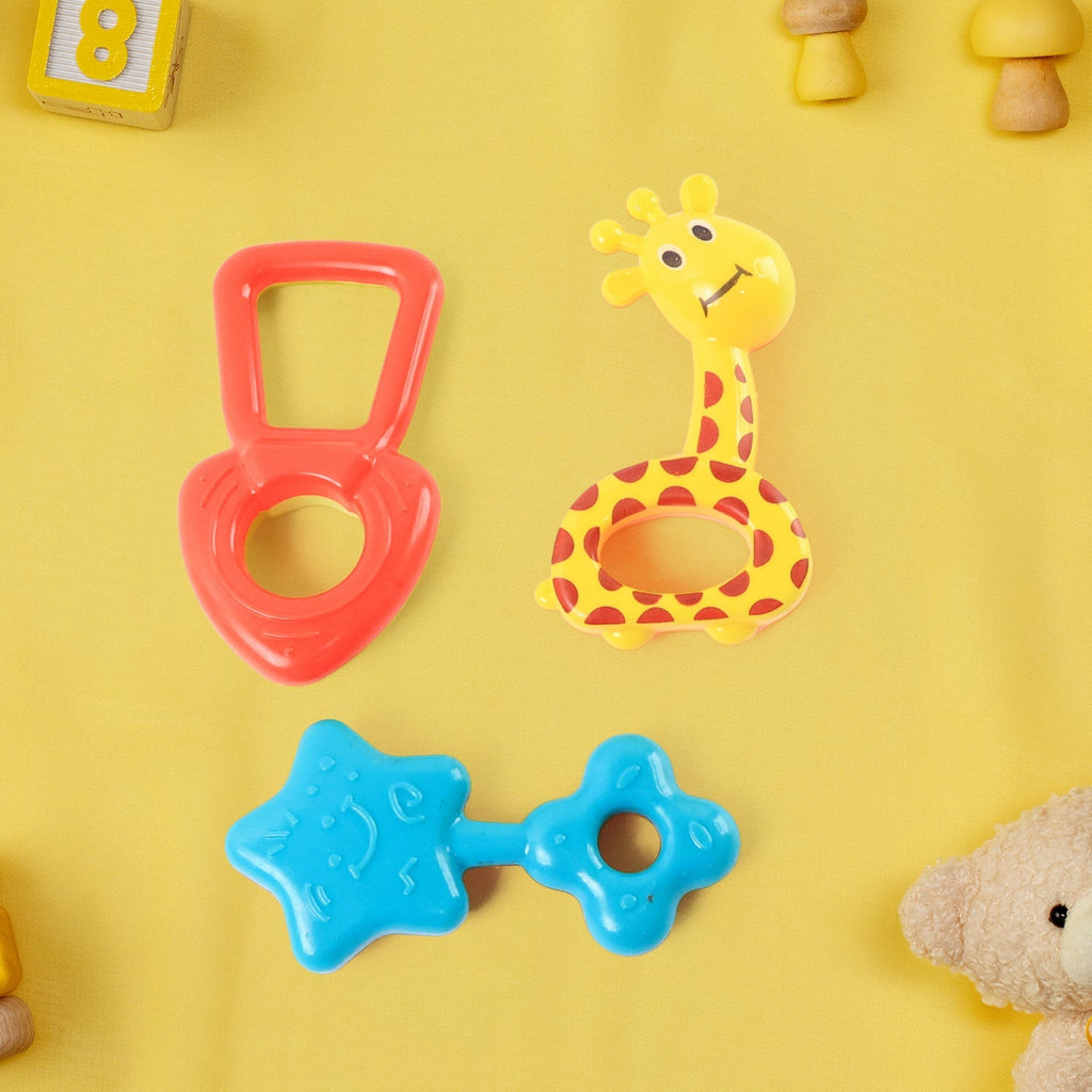 Infant shaking colorful ring-shaped baby rattle toy