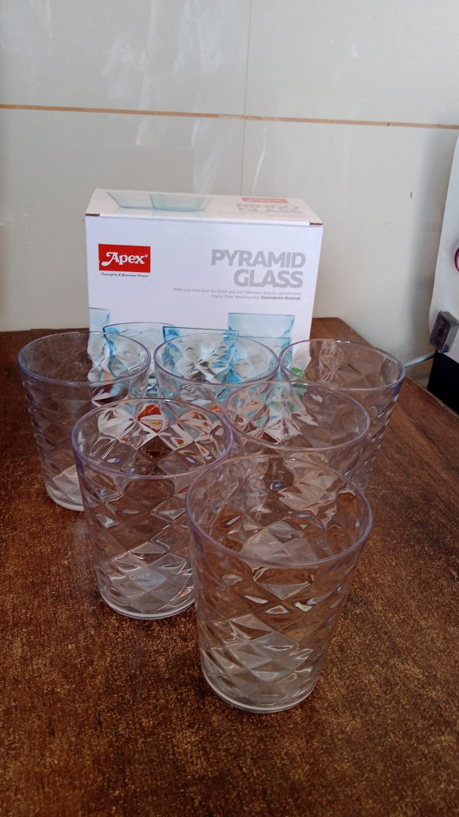 Apex pyramid glass tumbler with stylish design and unbreakable plastic