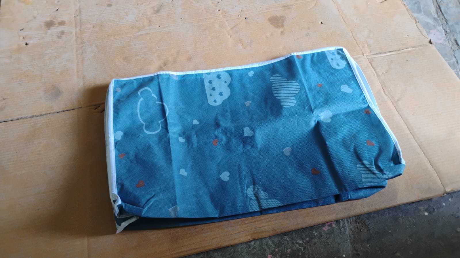 Multipurpose zipper storage bag made of breathable cloth for home organization
