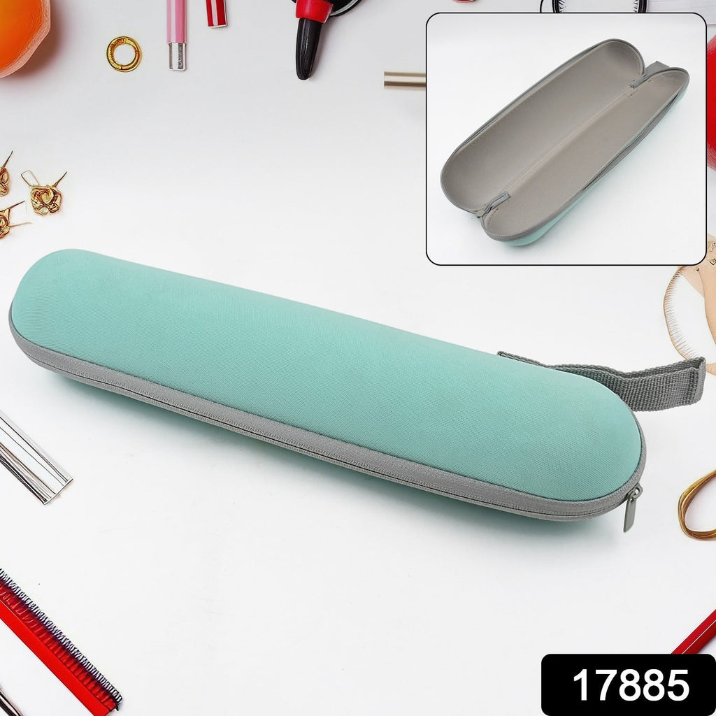 Close-up view of the durable zipper on the Multipurpose Zip Pouch, perfect for securing stationery.