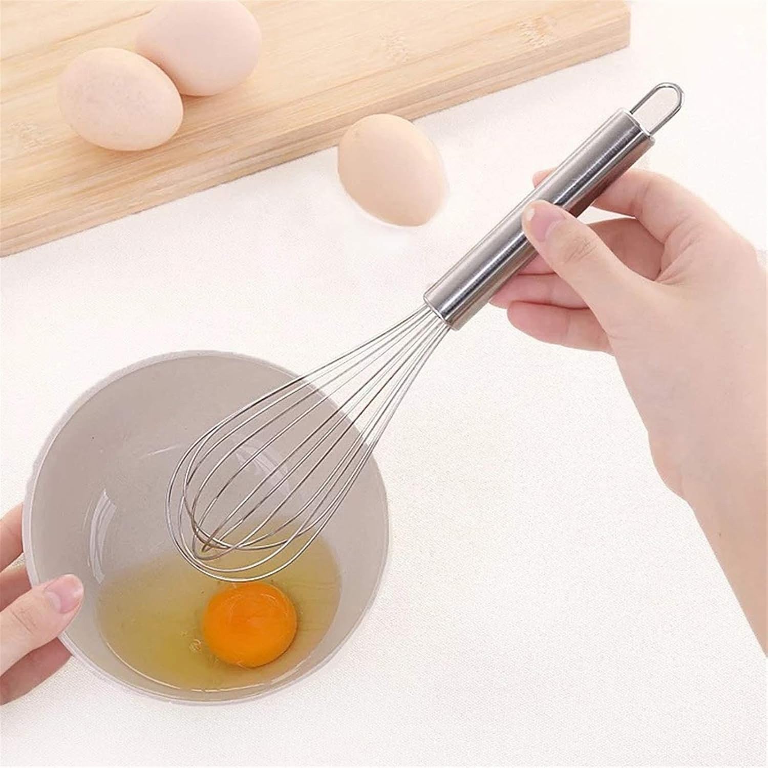 Multi-purpose balloon wire whisk with ergonomic handle